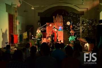 'El desván de la luna' llena San Juan de magia y duendes (Foto Francisco Javier Santana)